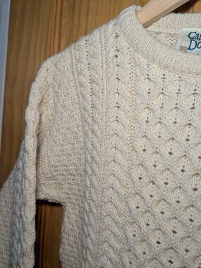 Carraig Donn Irish Aran Wool Fisherman Sweater Cream Cable Knit Fits Medium